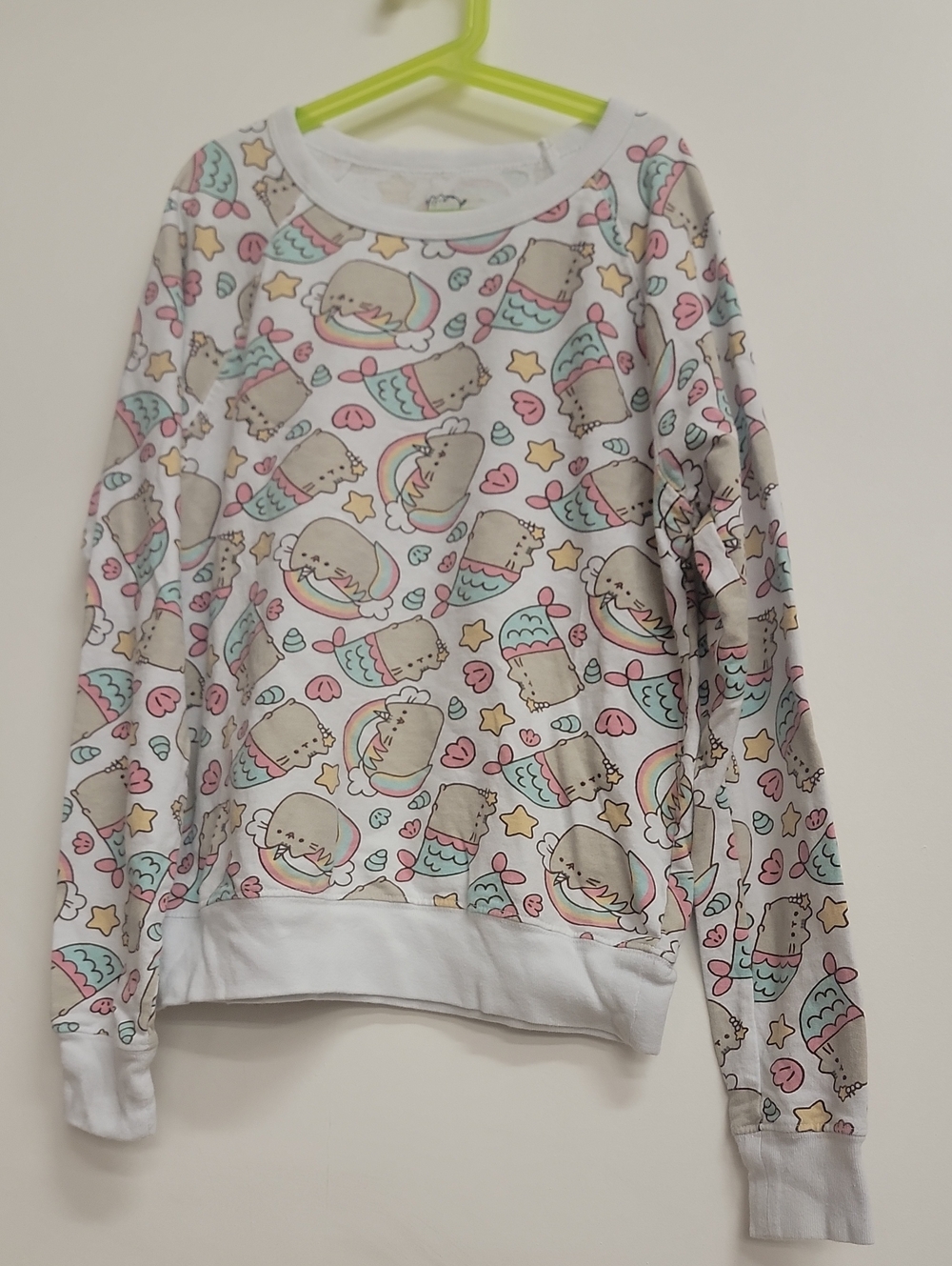 Pusheen White Sweatshirt with Pastel Rainbow and Star Print Med Euc
